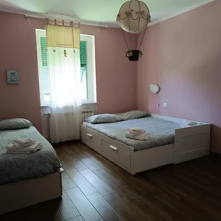 Beds House, Pace E Tranquillità A 5 Min Dal Mare.. * Avegno